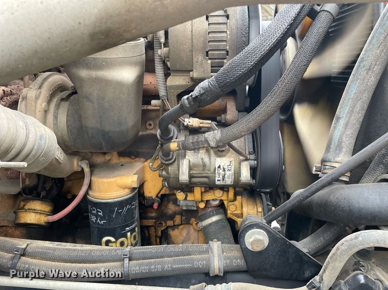 image for item MA9801 2002 Sterling L7500  sewer jetter truck