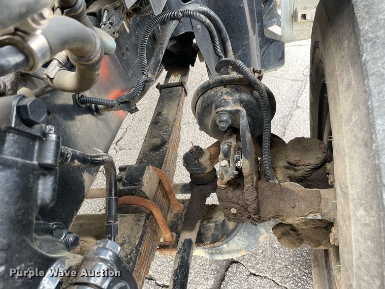 image for item MA9801 2002 Sterling L7500  sewer jetter truck