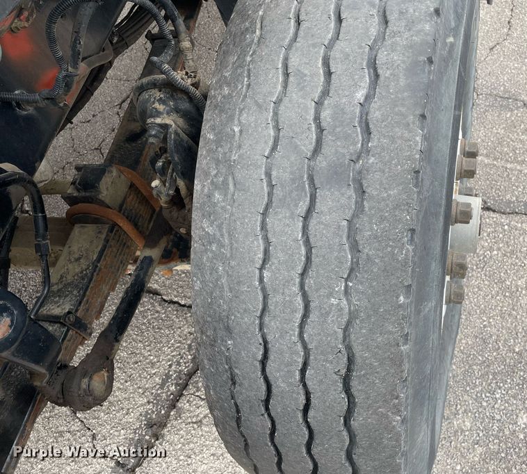 image for item MA9801 2002 Sterling L7500  sewer jetter truck