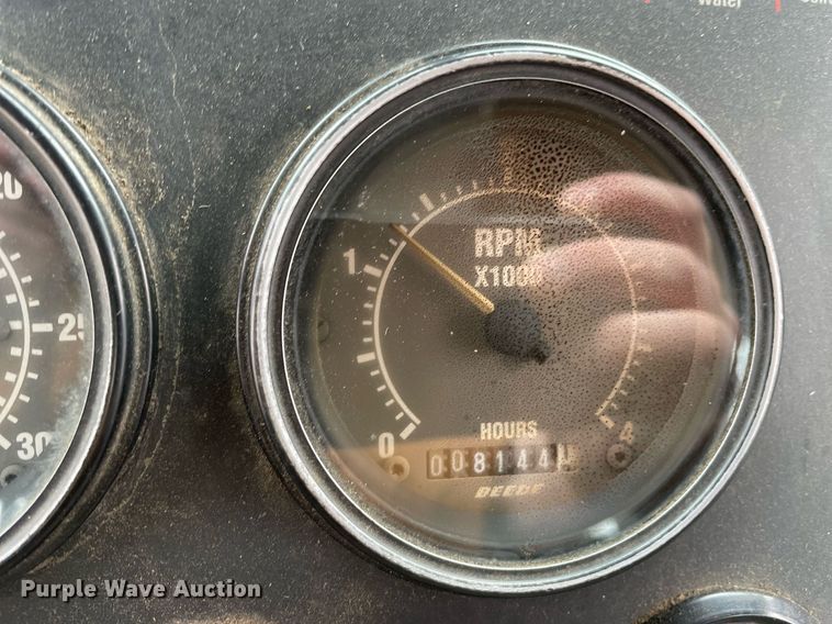 image for item MA9802 2005 Elgin Pelican  street sweeper