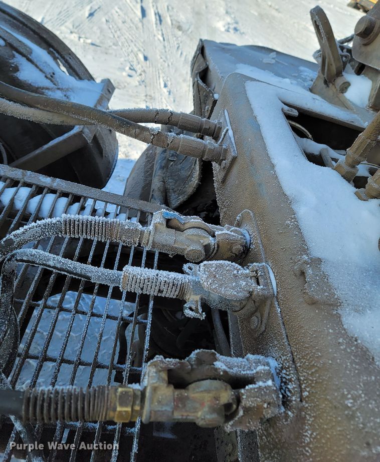 image for item ME9642 2005 Smith Co  side dump trailer