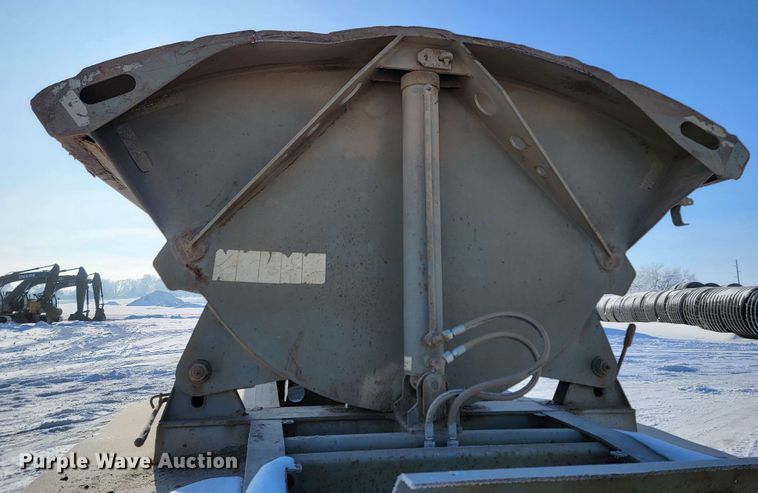 image for item ME9642 2005 Smith Co  side dump trailer