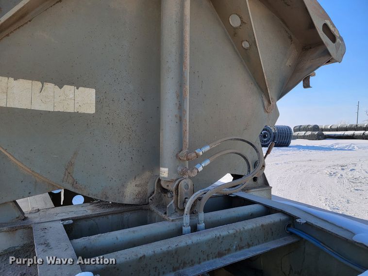 image for item ME9642 2005 Smith Co  side dump trailer