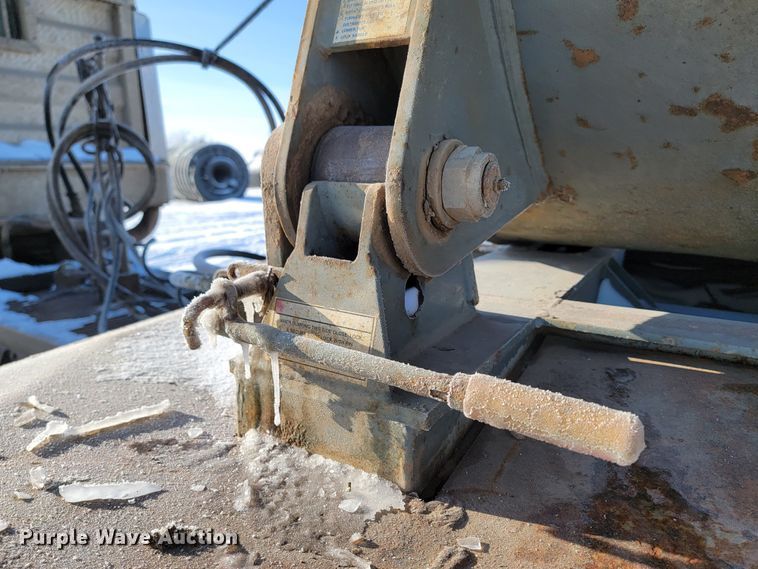 image for item ME9642 2005 Smith Co  side dump trailer