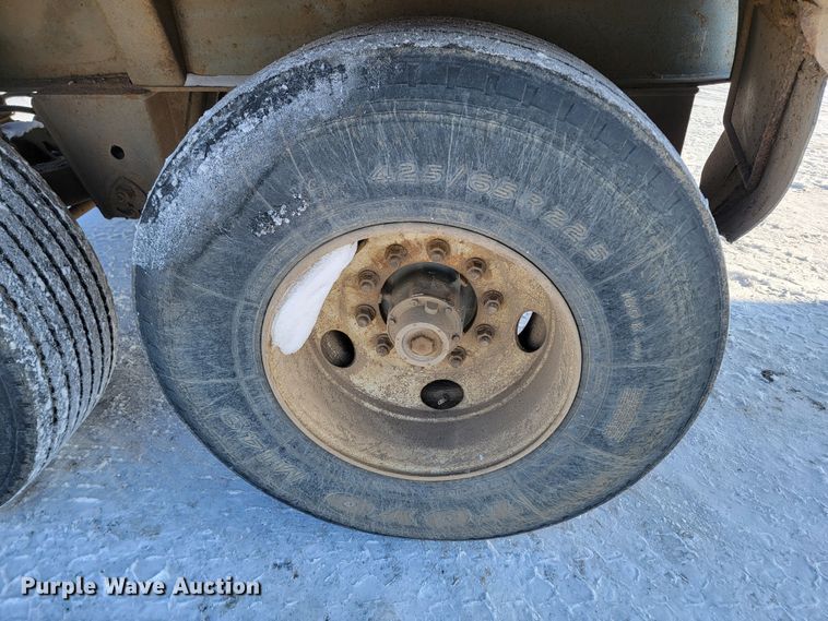 image for item ME9642 2005 Smith Co  side dump trailer