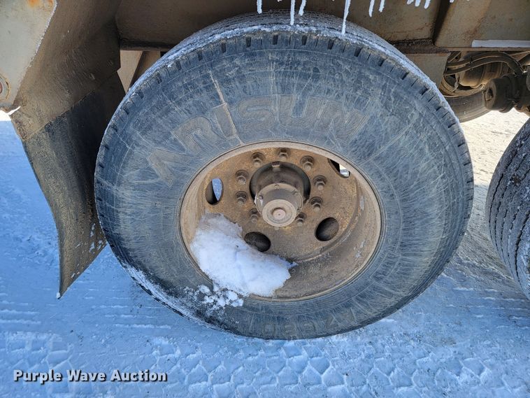 image for item ME9642 2005 Smith Co  side dump trailer