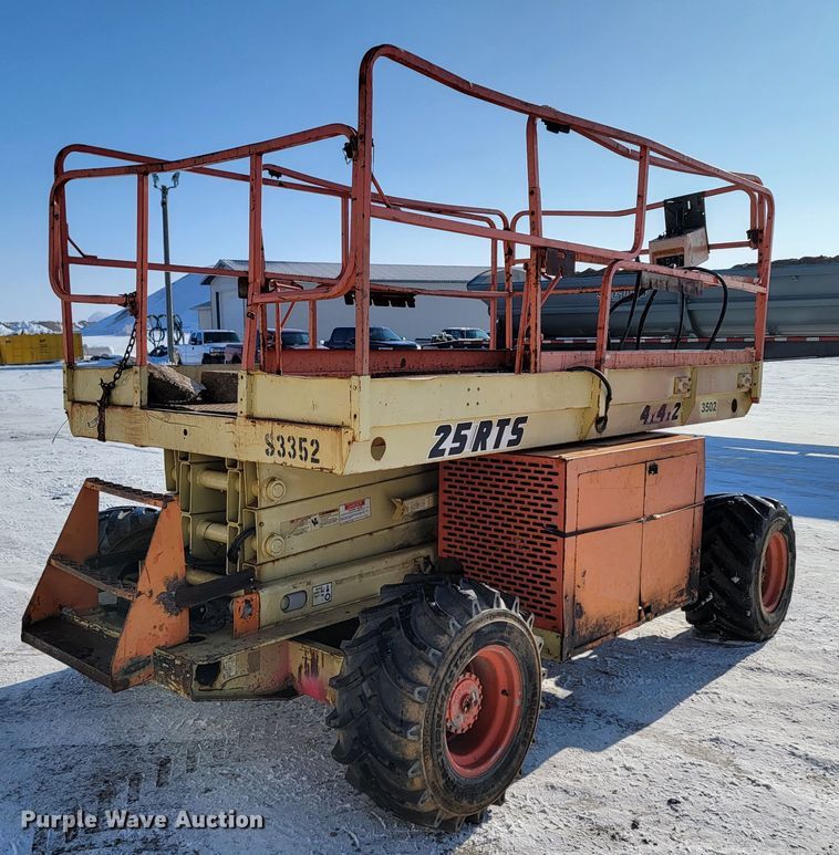 image for item ME9643 JLG 25RTS  scissor lift