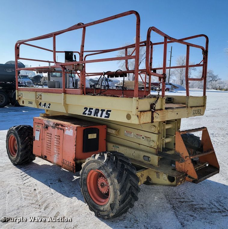 image for item ME9643 JLG 25RTS  scissor lift
