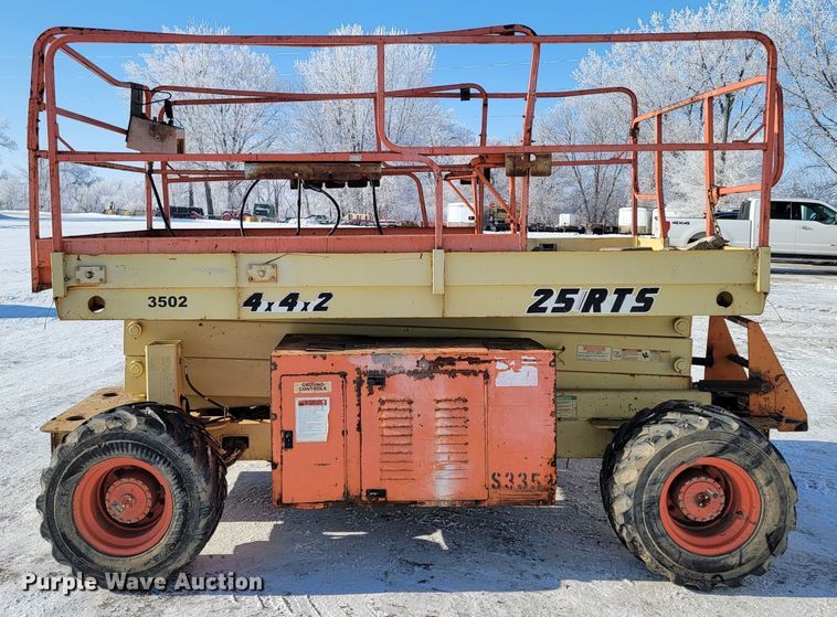 image for item ME9643 JLG 25RTS  scissor lift