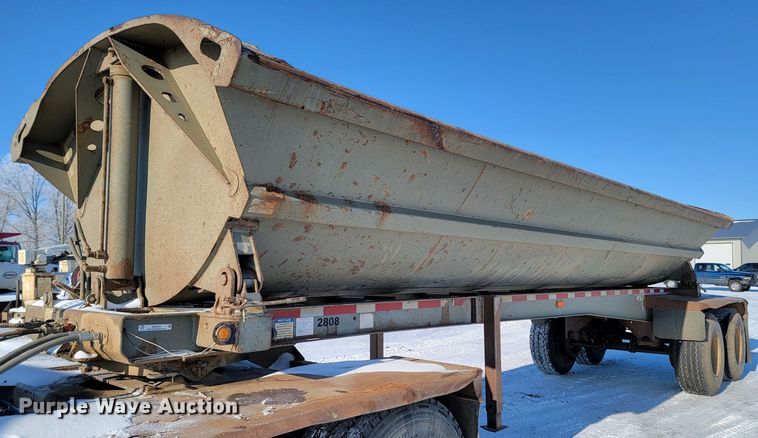 image for item ME9645 2005 Smith Co  side dump trailer