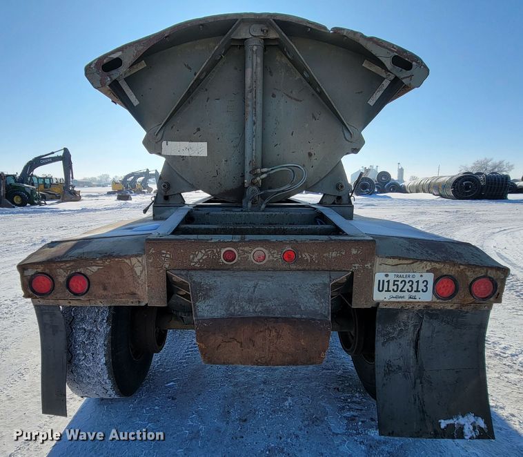 image for item ME9645 2005 Smith Co  side dump trailer