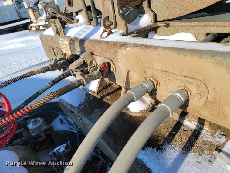 image for item ME9645 2005 Smith Co  side dump trailer