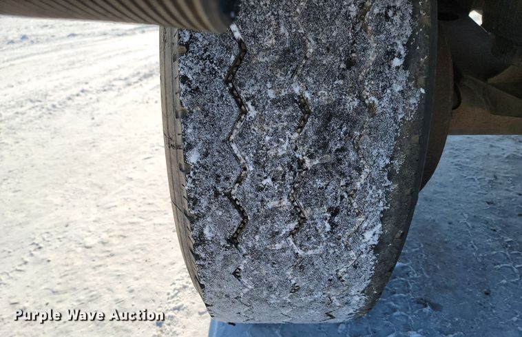 image for item ME9645 2005 Smith Co  side dump trailer