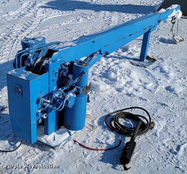 image for item ME9647 Truck crane