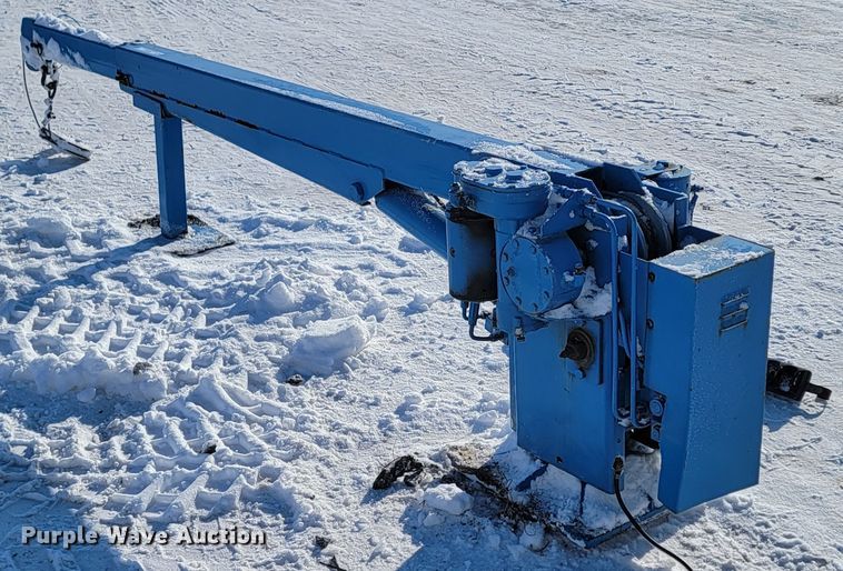 image for item ME9647 Truck crane