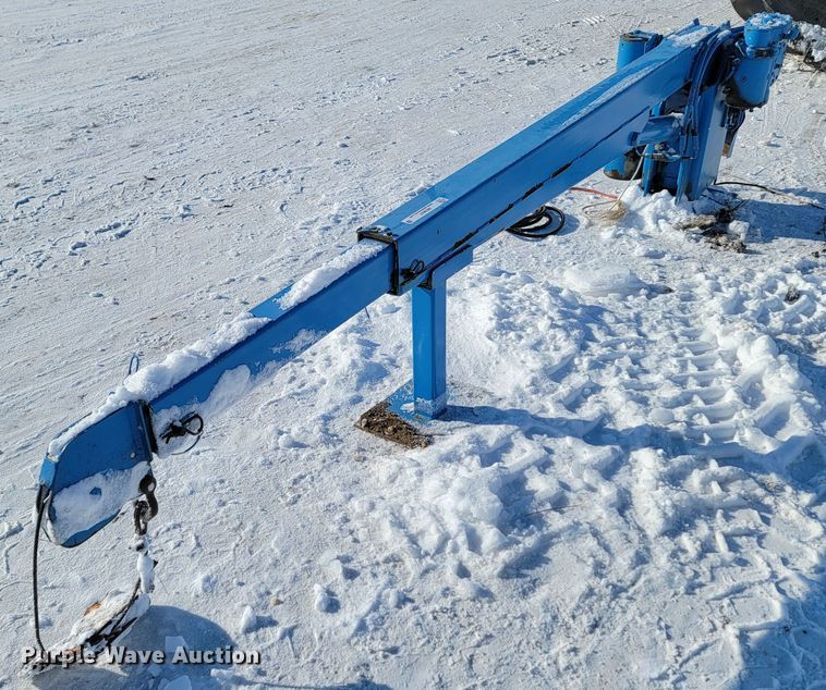 image for item ME9647 Truck crane