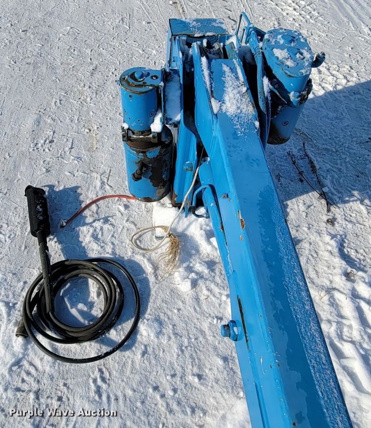 image for item ME9647 Truck crane