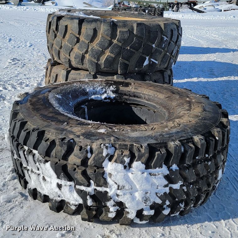 image for item ME9649 (5) 395/80R20 tires and wheels