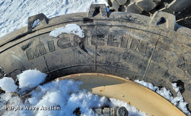 image for item ME9649 (5) 395/80R20 tires and wheels