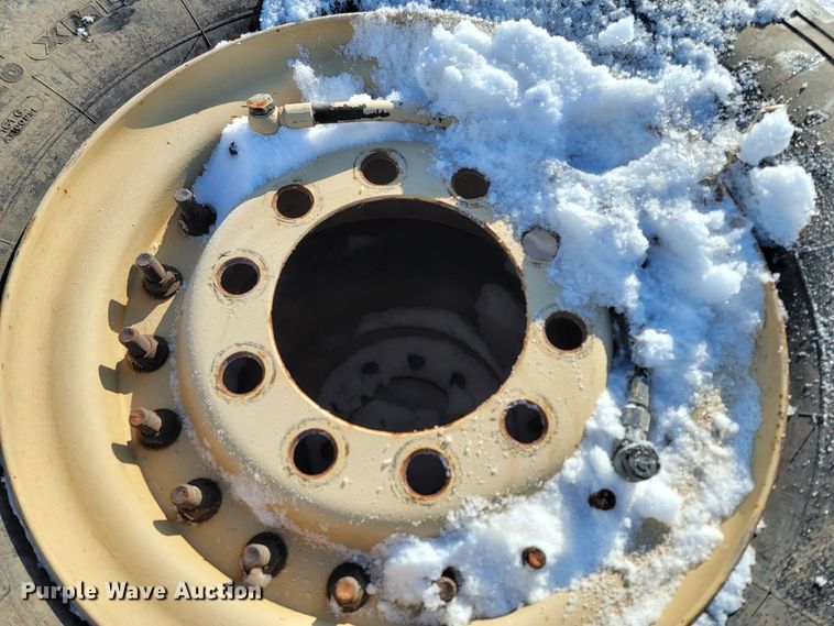 image for item ME9649 (5) 395/80R20 tires and wheels