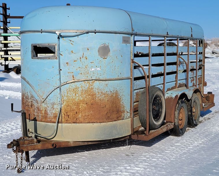 image for item ME9651 1972 S&H  livestock trailer