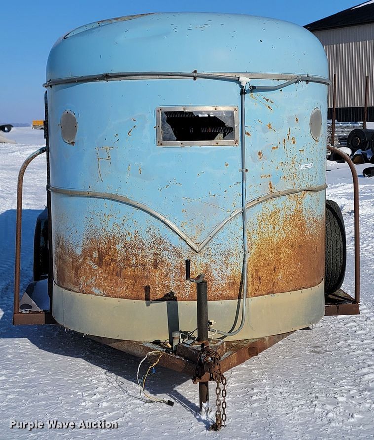 image for item ME9651 1972 S&H  livestock trailer