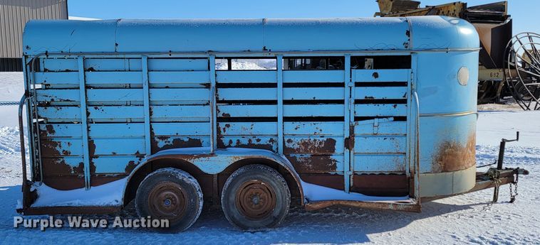 image for item ME9651 1972 S&H  livestock trailer