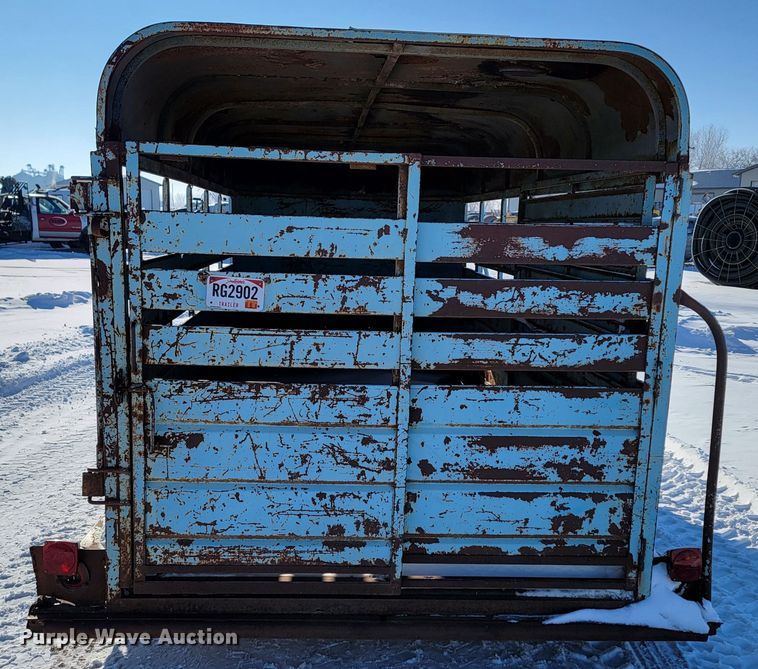 image for item ME9651 1972 S&H  livestock trailer