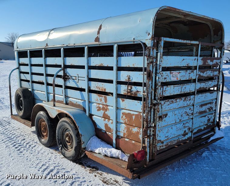image for item ME9651 1972 S&H  livestock trailer