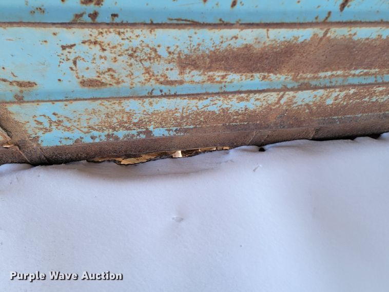 image for item ME9651 1972 S&H  livestock trailer