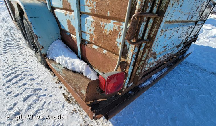 image for item ME9651 1972 S&H  livestock trailer