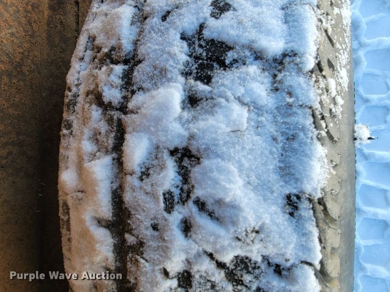 image for item ME9651 1972 S&H  livestock trailer