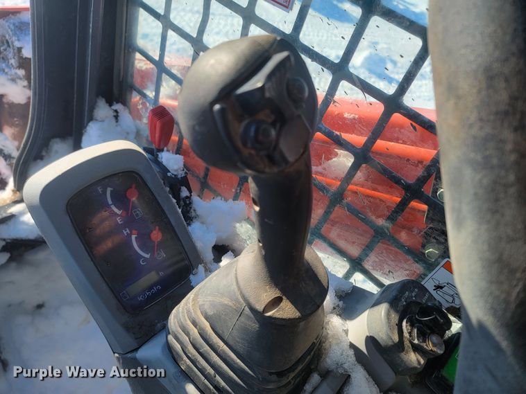 image for item ME9653 Kubota SVL 75-2  tracked skid steer loader