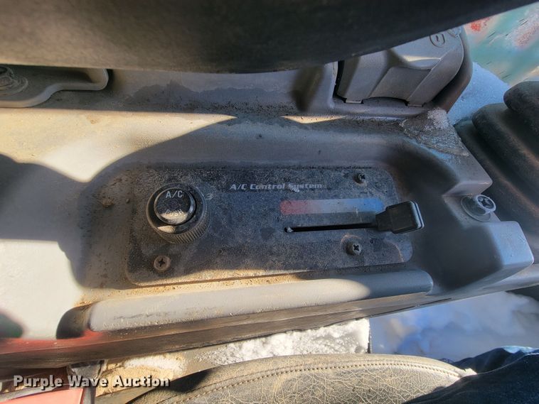 image for item ME9653 Kubota SVL 75-2  tracked skid steer loader