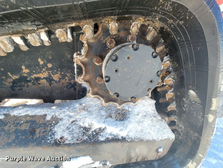 image for item ME9653 Kubota SVL 75-2  tracked skid steer loader