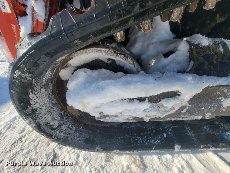 image for item ME9653 Kubota SVL 75-2  tracked skid steer loader