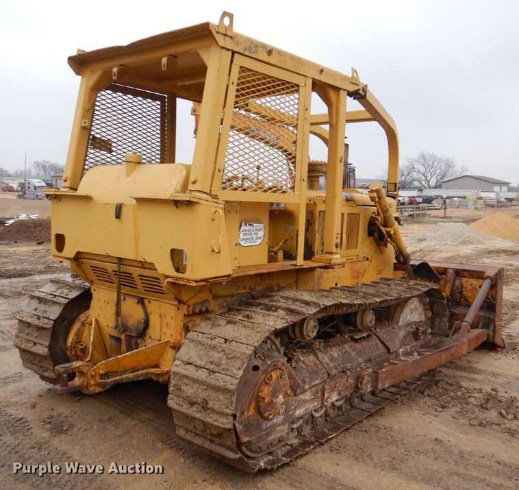 image for item MJ9958 1975 Caterpillar D5  dozer