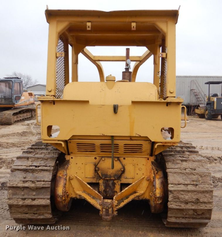 image for item MJ9958 1975 Caterpillar D5  dozer