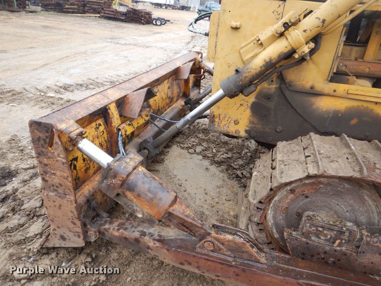 image for item MJ9958 1975 Caterpillar D5  dozer