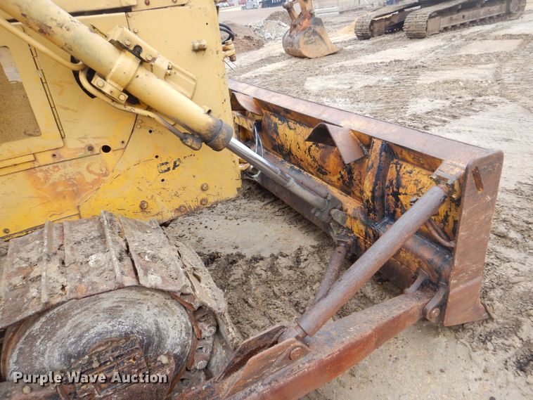 image for item MJ9958 1975 Caterpillar D5  dozer