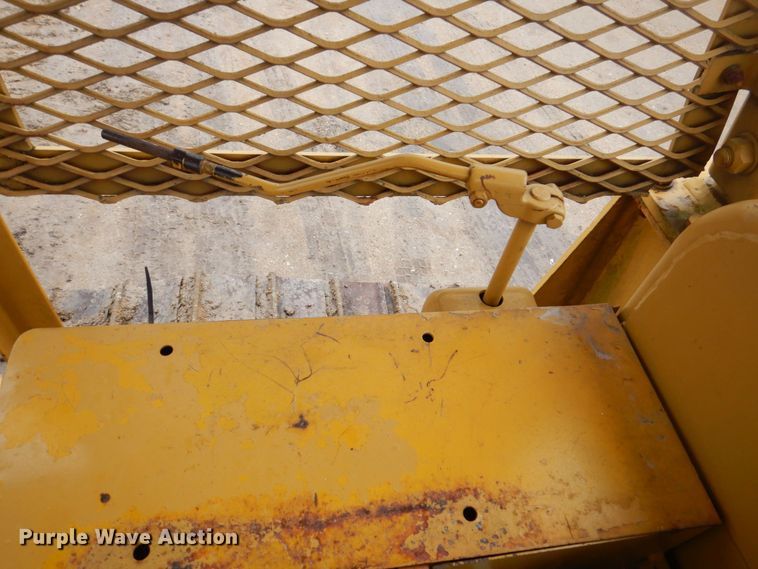 image for item MJ9958 1975 Caterpillar D5  dozer