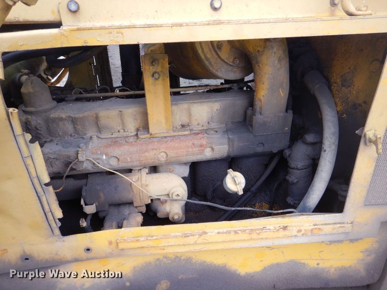 image for item MJ9958 1975 Caterpillar D5  dozer