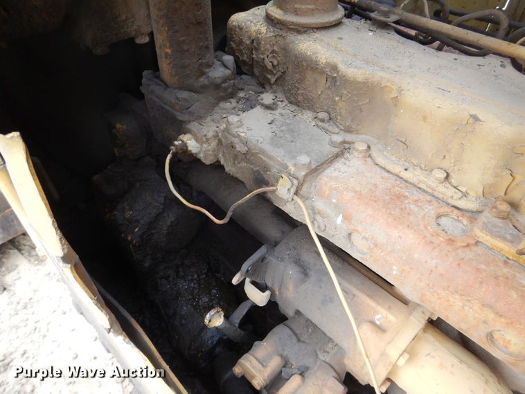 image for item MJ9958 1975 Caterpillar D5  dozer