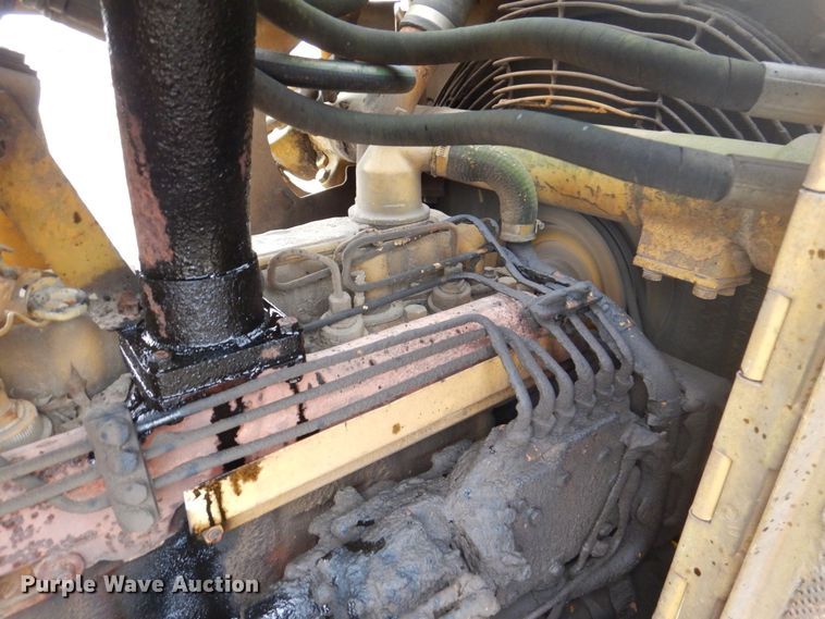 image for item MJ9958 1975 Caterpillar D5  dozer