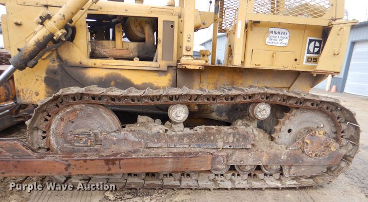 image for item MJ9958 1975 Caterpillar D5  dozer