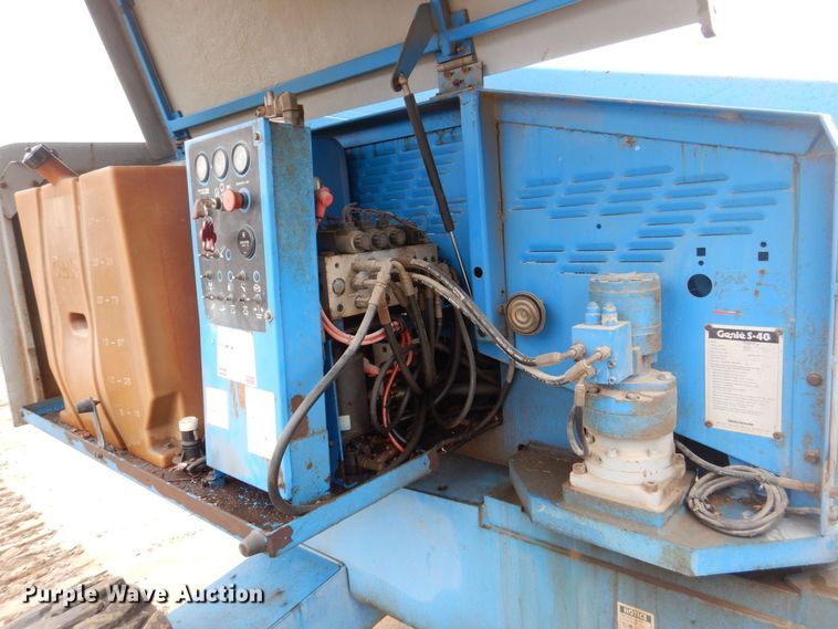 image for item MJ9959 1999 Genie S40  boom lift