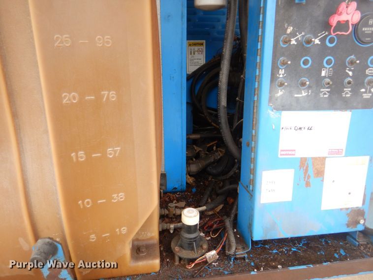 image for item MJ9959 1999 Genie S40  boom lift