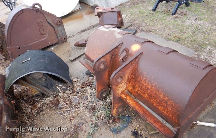 image for item MJ9962 Excavator attachments