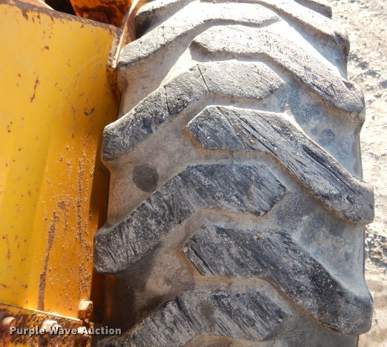 image for item MJ9972 1973 Case 1737  skid steer loader