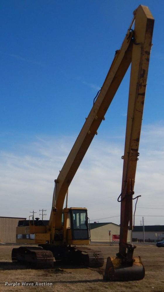 image for item MM9610 1992 Caterpillar EL240B  long reach excavator
